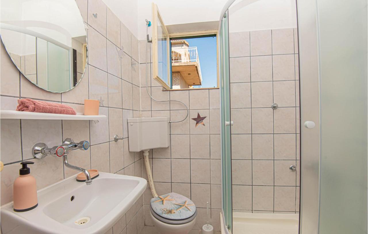 3 Bedroom Lovely Apartment In Brodarica بروداريكا المظهر الخارجي الصورة