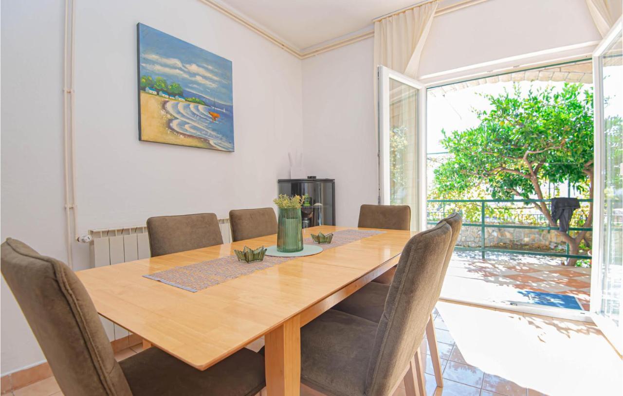 3 Bedroom Lovely Apartment In Brodarica بروداريكا المظهر الخارجي الصورة